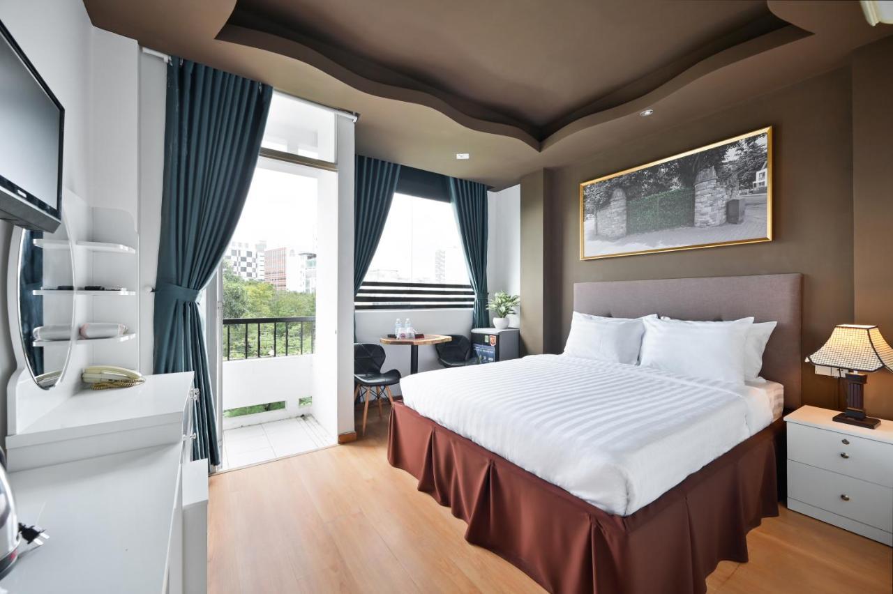 The Noble Swan Wood Park Hotel Хошимин Экстерьер фото